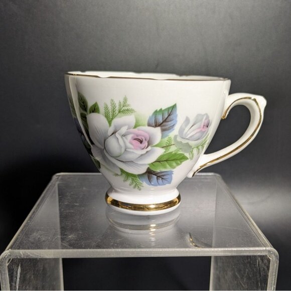 Royal Sutherland Bone China Tea Cup Floral England Gold Trim Vintage Rose - Picture 1 of 10